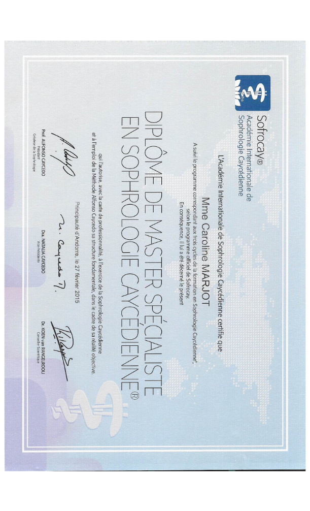 photo diplome Caroline Marjot