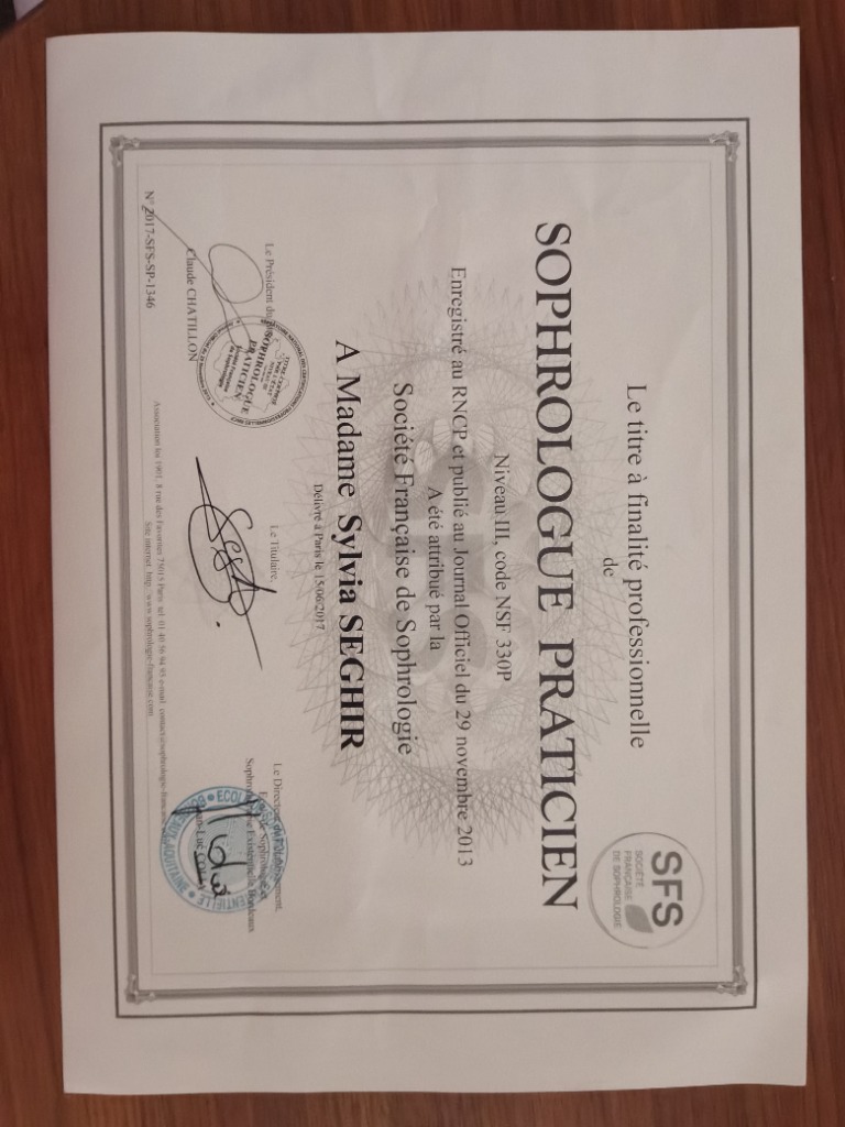 photo diplome Sylvia Seghir