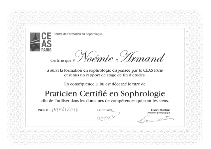 photo diplome Noémie ARMAND
