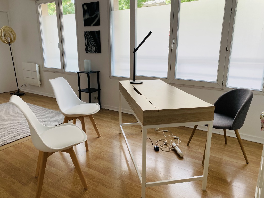 photo cabinet Caroline Jolivet