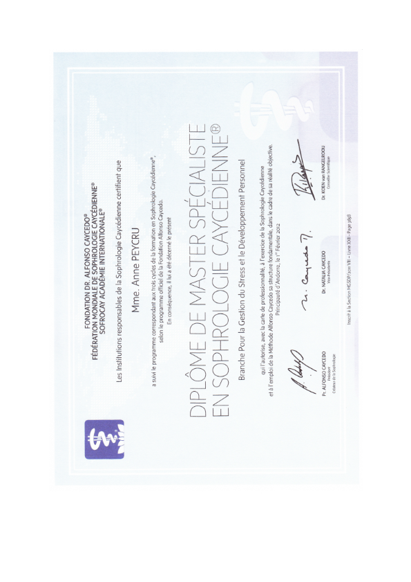 photo diplome Anne Peycru