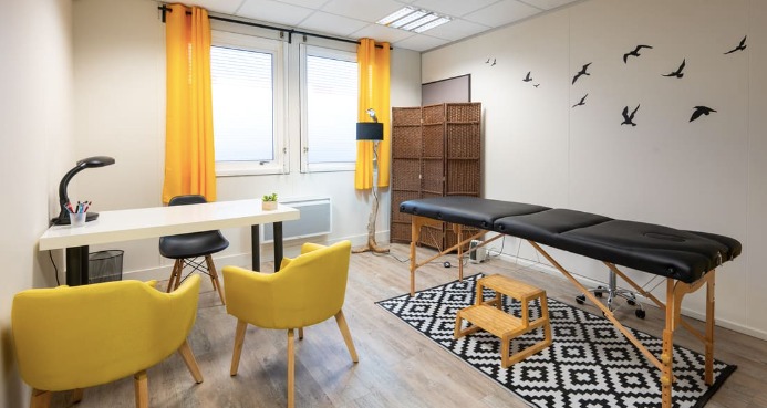 photo cabinet Mélanie Laurent