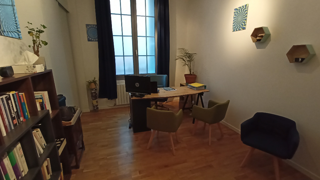 photo cabinet Cédric Nedellec