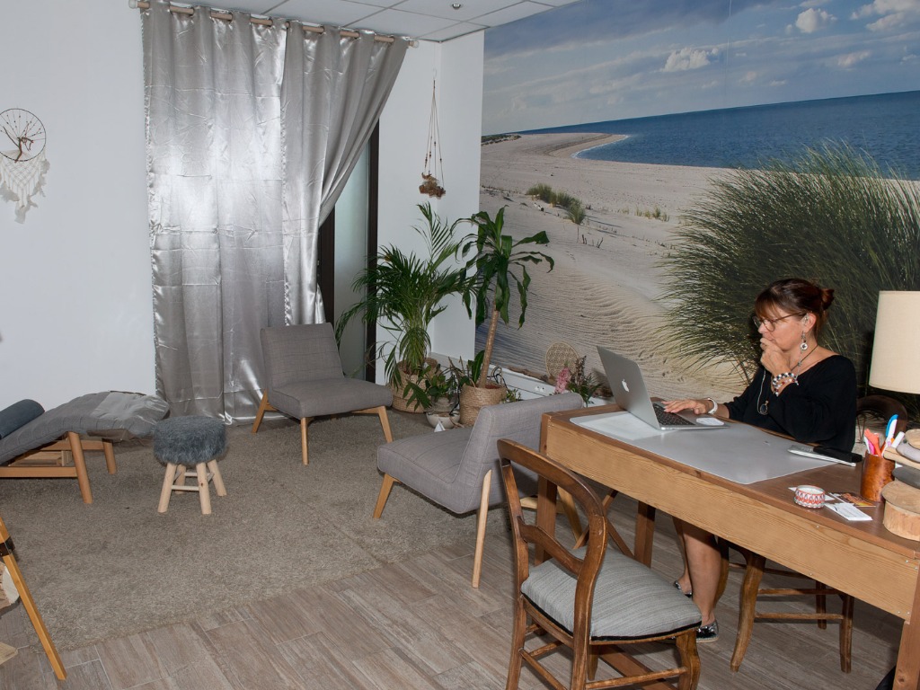 photo cabinet SAINT-BLANCARD Loetitia