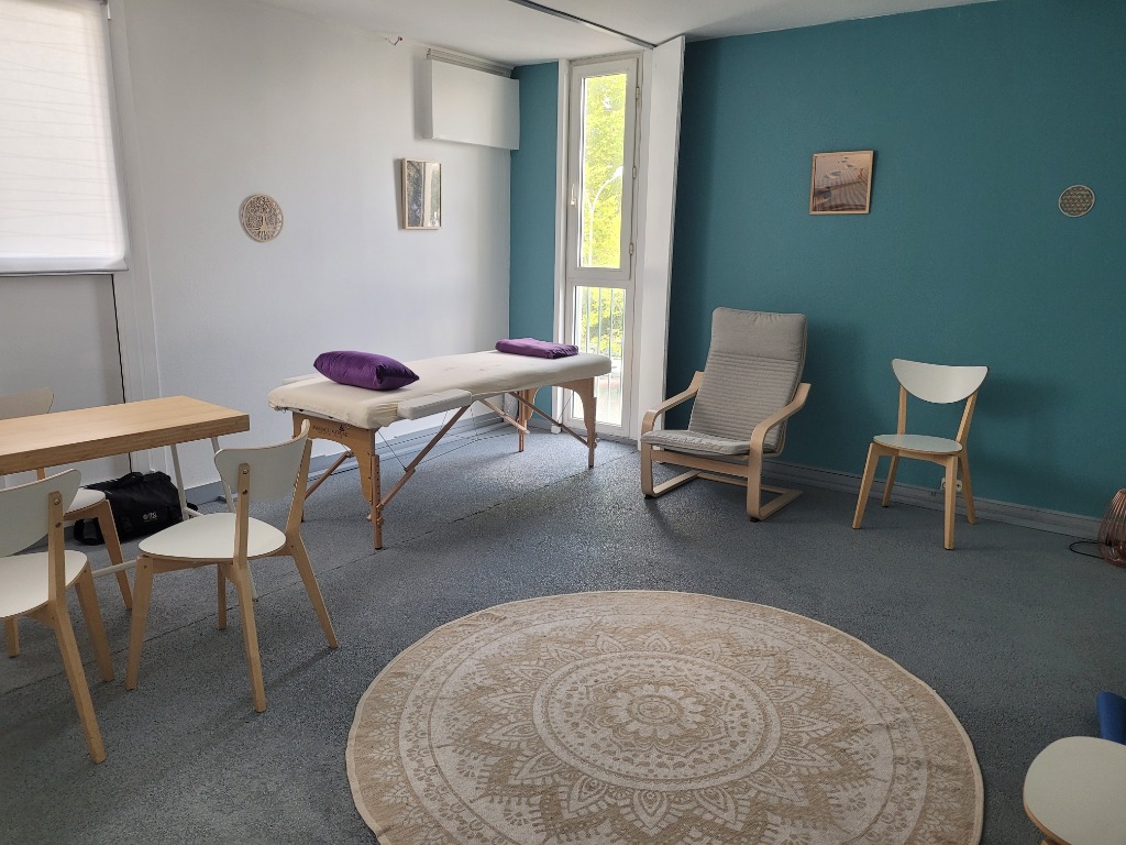 photo cabinet GOMEZ-ANDREAU Chrystel