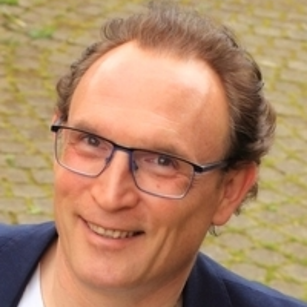 Jean-Pierre CARDI - Centre de Thérapies brèves