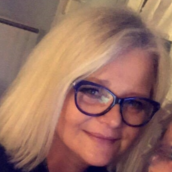 Catherine Seyfried - Bye Bye Allergies