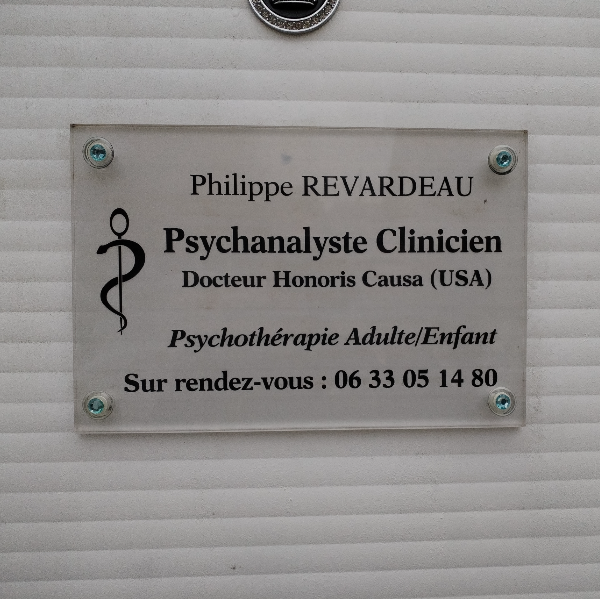 REVARDEAU P. Docteur Honoraire en Psychologie