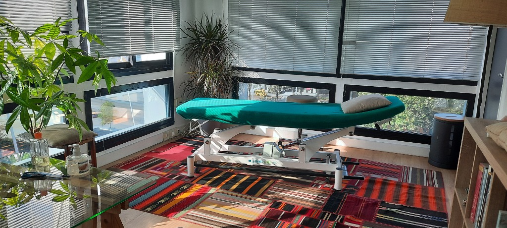 photo cabinet Emmanuelle de romanet