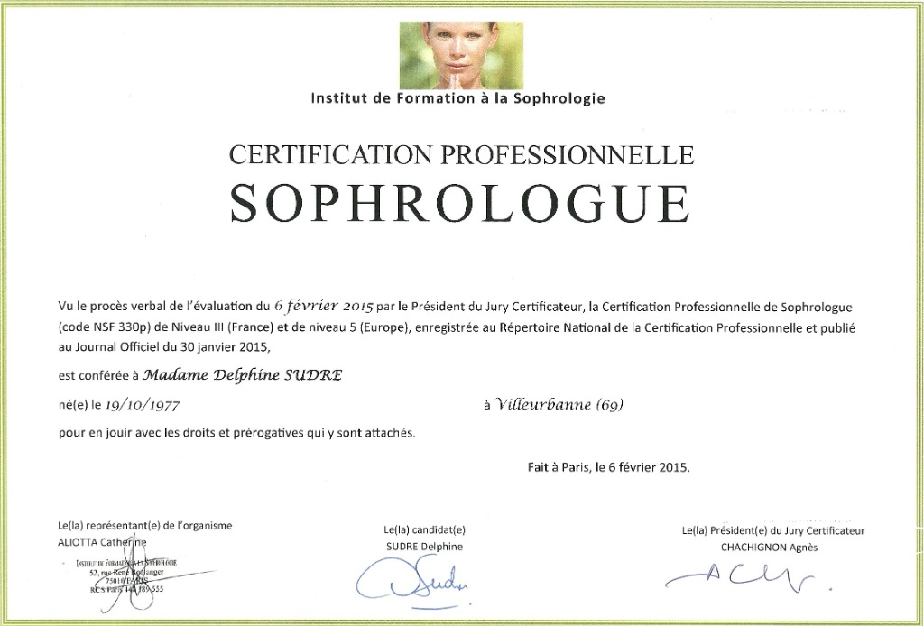 photo diplome Delphine SUDRE