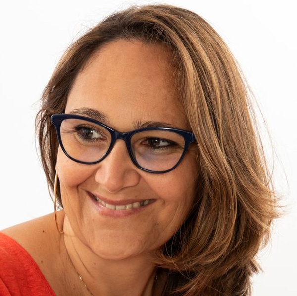 Stephanie LAPEYRONNIE 