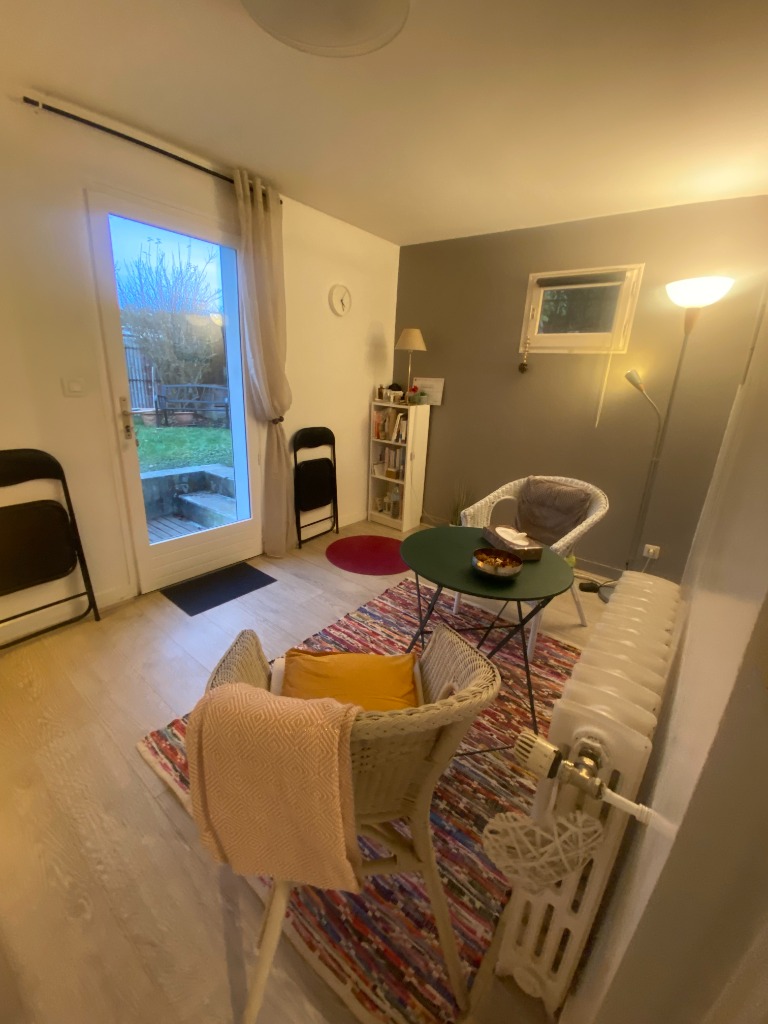 photo cabinet Françoise Augé