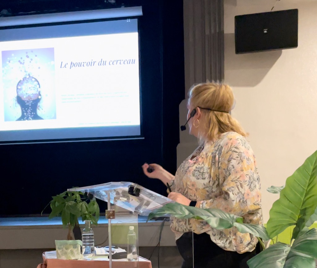 photo activite Julia DE HAUT 