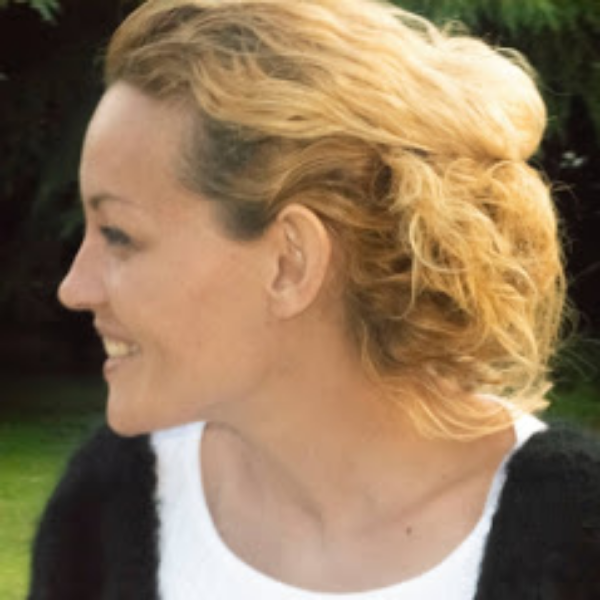 Johana Manrique - Magnétiseuse - Saintes