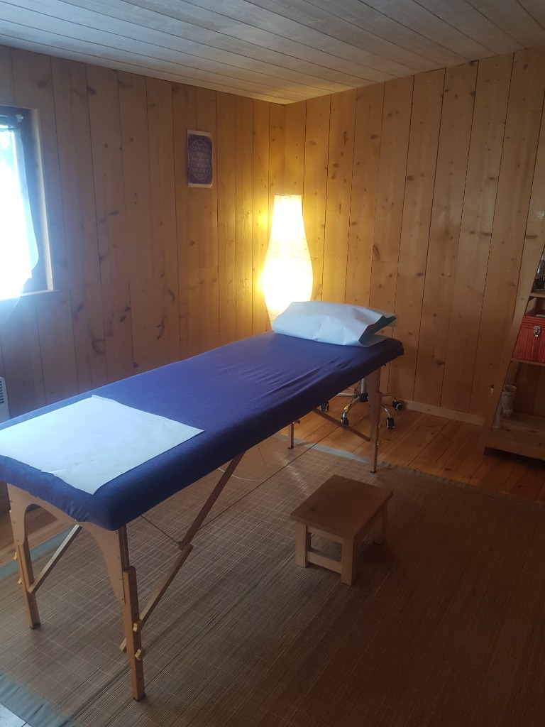 photo cabinet Agnes Comien Magnétiseuse ei