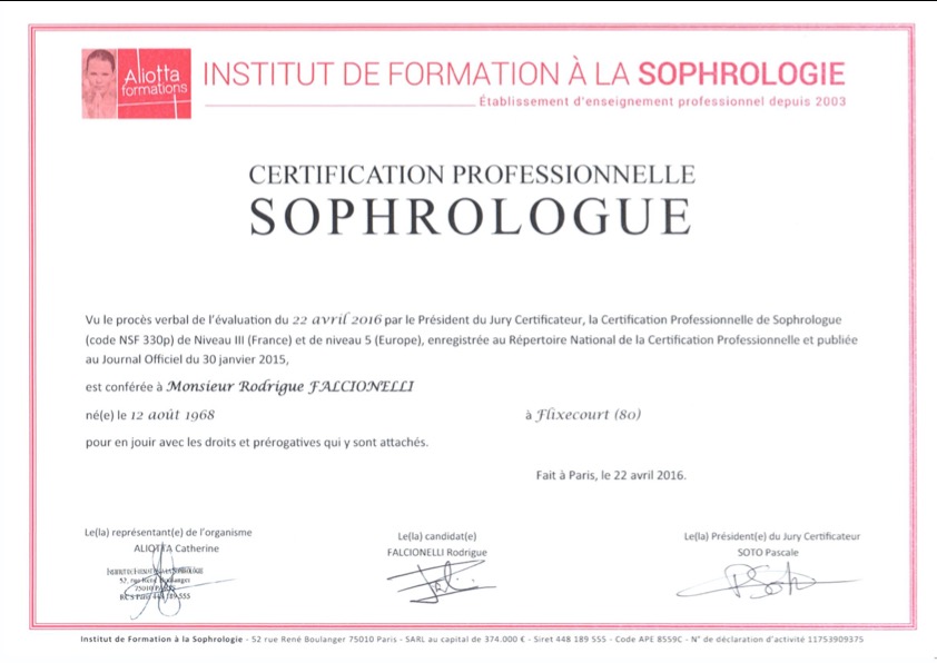 photo diplome Rodrigue  FALCIONELLI
