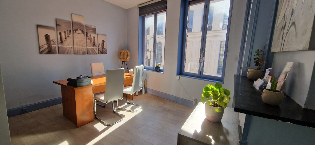 photo cabinet Julie LODYNSKI