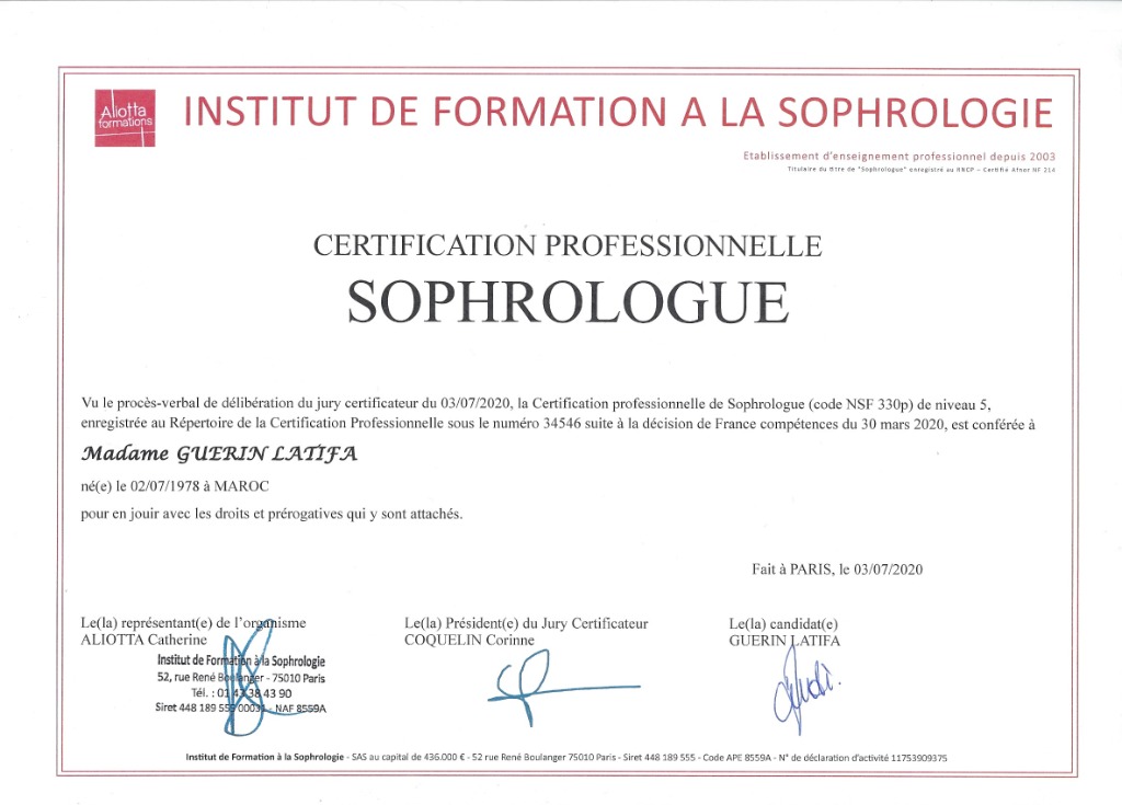 photo diplome Latifa GUERIN