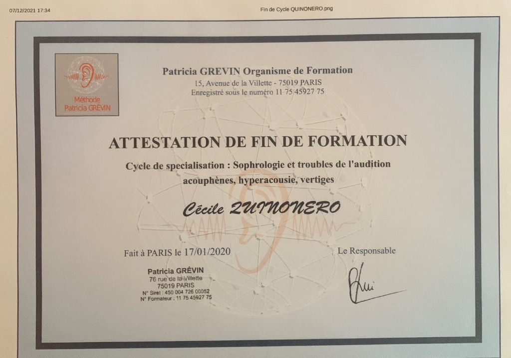 photo diplome Cecile Quinonero