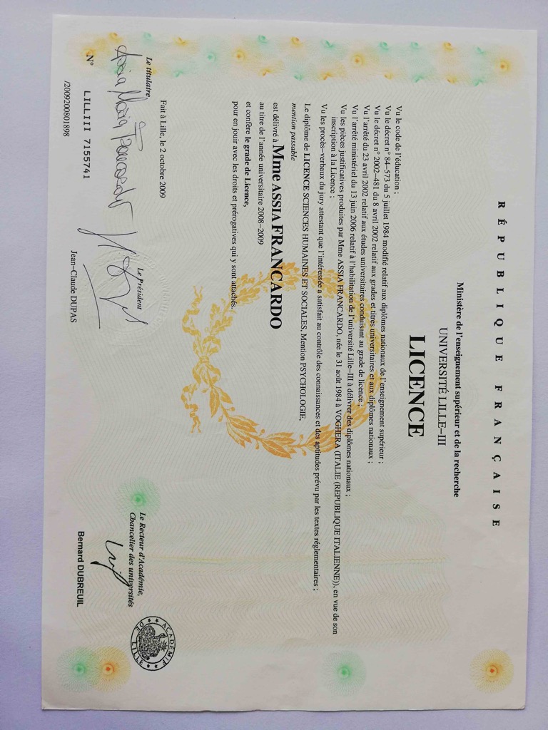 photo diplome Assia Francardo