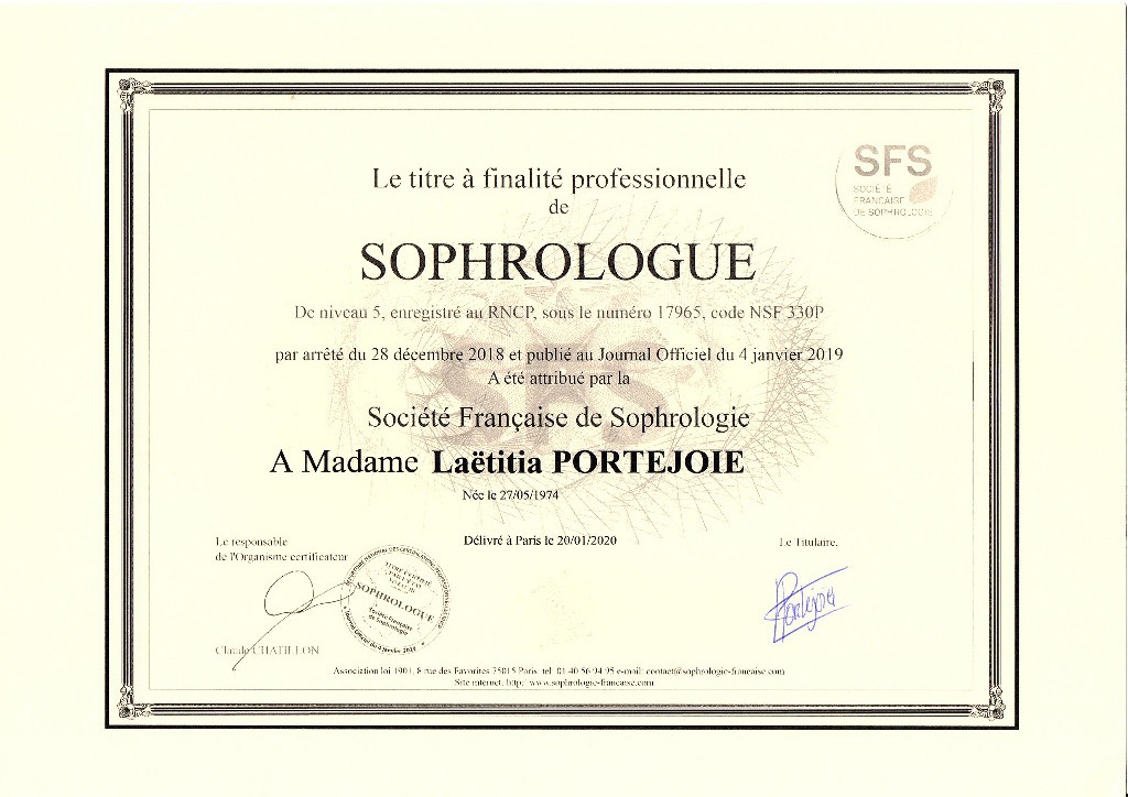 photo diplome Laetitia PORTEJOIE