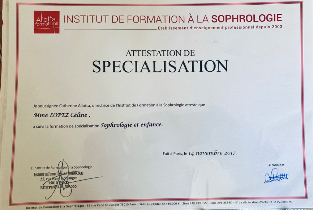 photo diplome Céline LOPEZ SEBILLOTTE