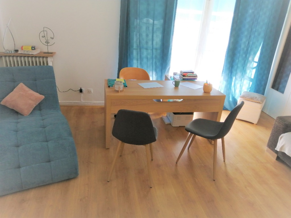 photo cabinet Karine PARTOUCHE