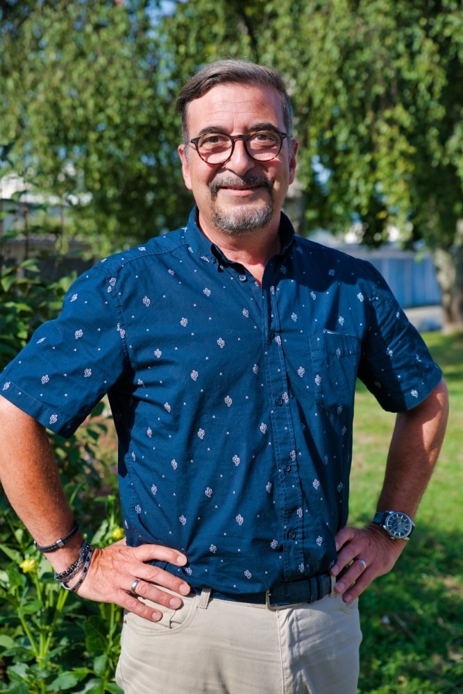 photo portrait Eric-Marc FORSTER - La fleur des Arts Sophrologie