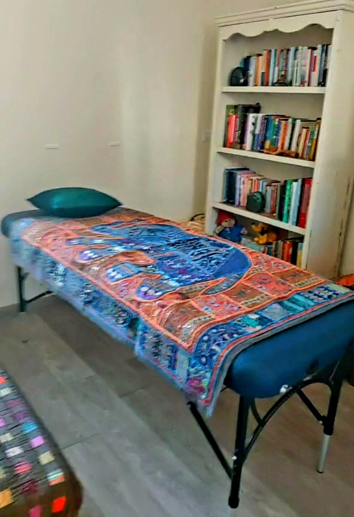 photo cabinet Shirley Johns