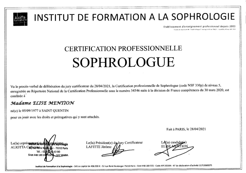 photo diplome Elise MENTION