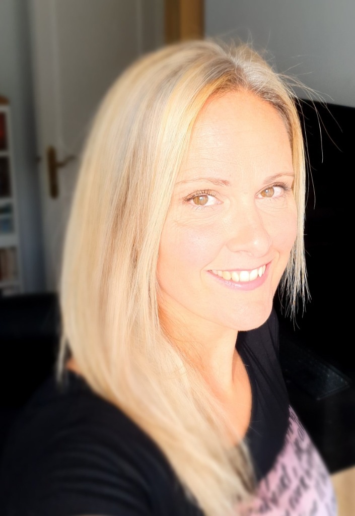 photo portrait Claire TEXIER BOUZAGOU