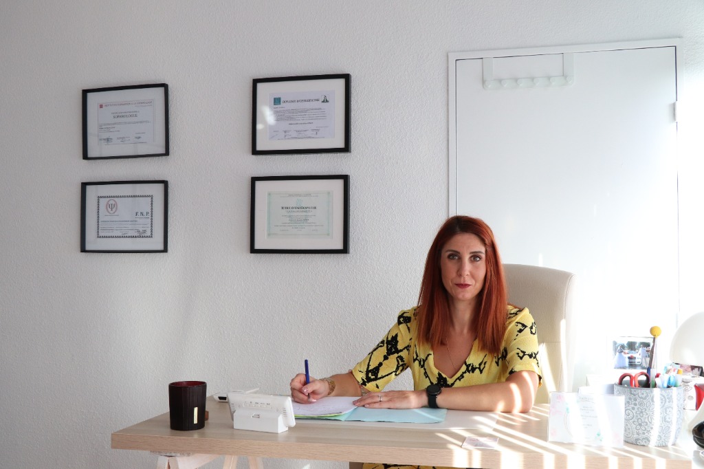 photo activite Laura Azarian - se comprendre pour avancer