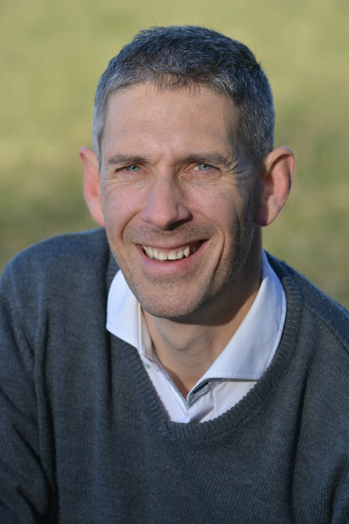 photo portrait Alexandre Mischkowitz Magnétiseur Astrologue