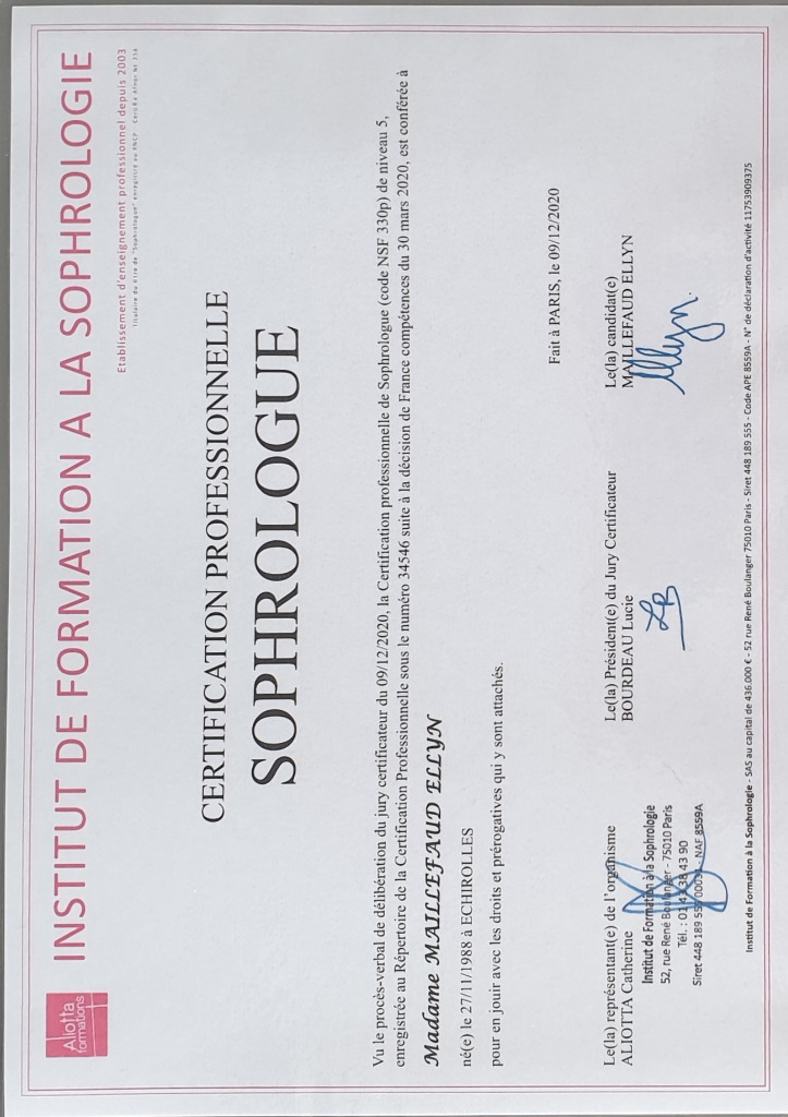 photo diplome Ellyn MAILLEFAUD