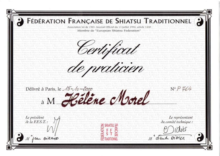 photo diplome Hélène JAY - Cabinet de Forgues