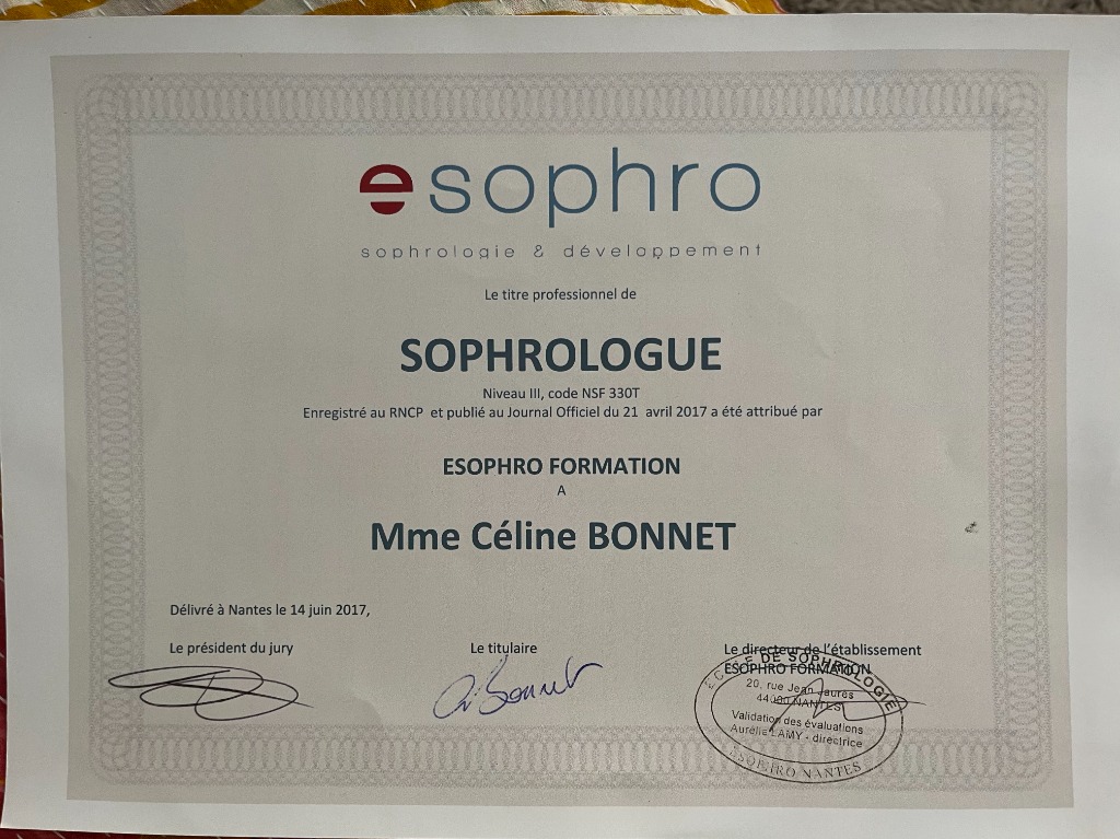 photo diplome Céline BONNET Sophrologie et EMDR-DSA