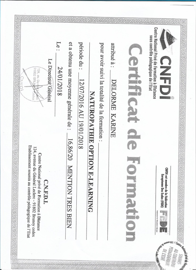 photo diplome Karine Delorme