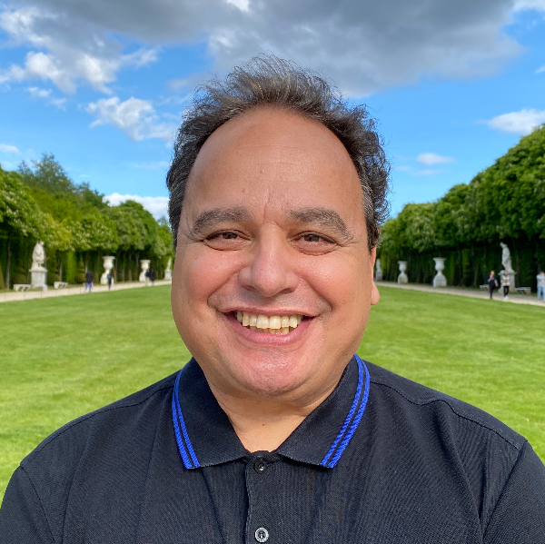 Eric-Charles BOUHNIK E.I.