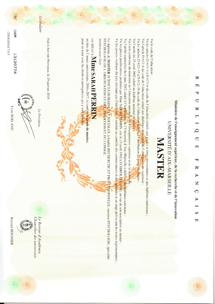 photo diplome Sarah Perrin