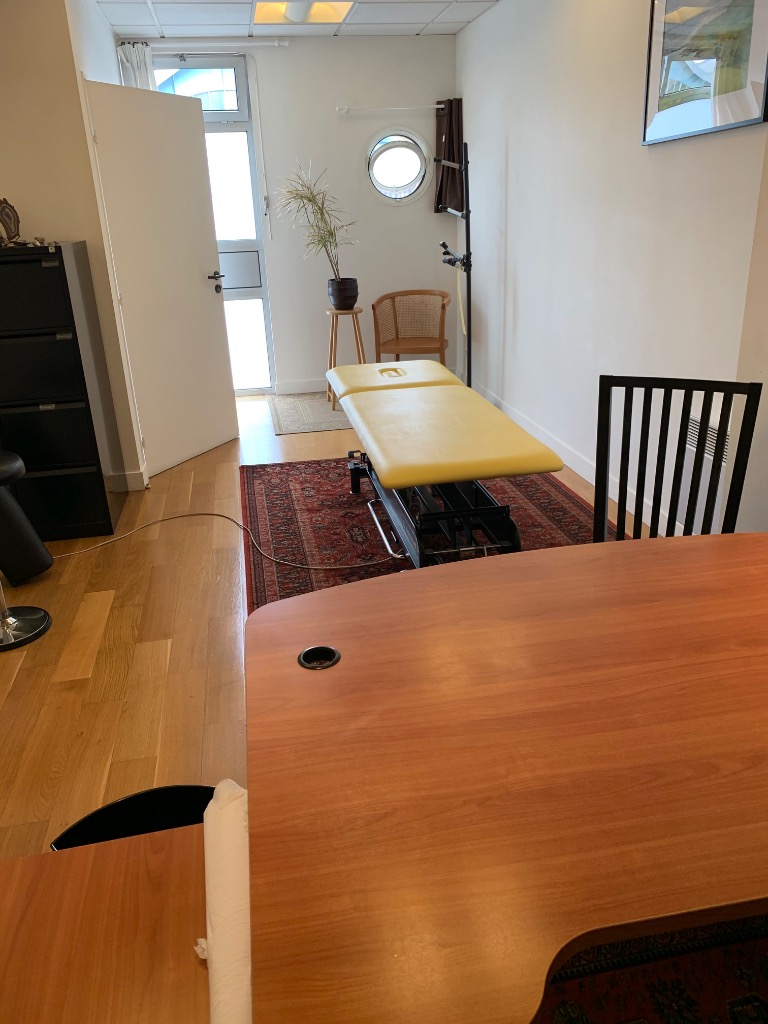 photo cabinet Dominique CHAMOUMI