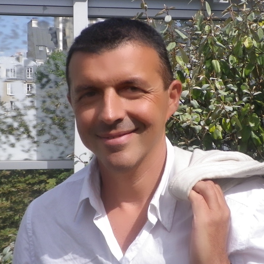 photo portrait Sébastien Garnero Dr Psychologie Sexologie Hypnose