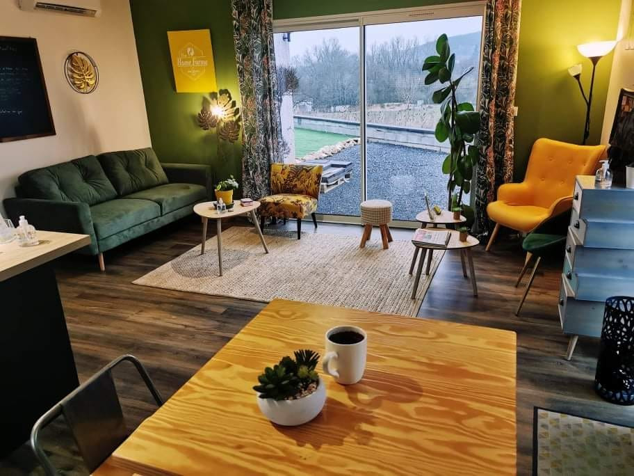 photo cabinet Lucie ARAGONES