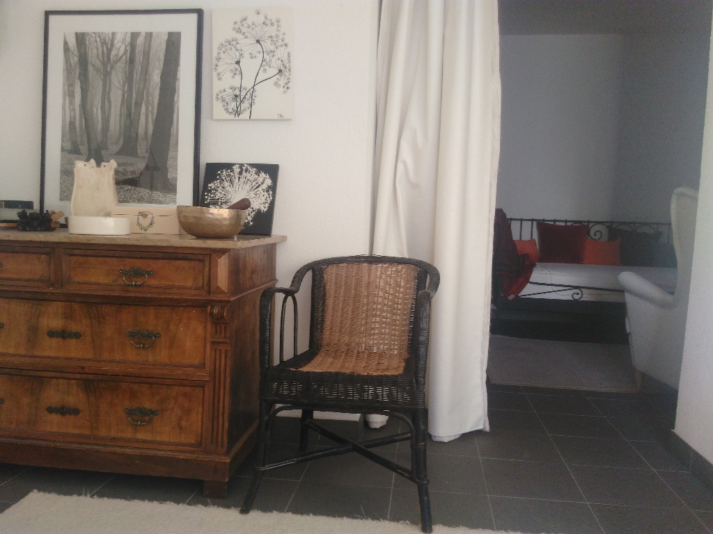 photo cabinet Emmanuelle GUILLON 