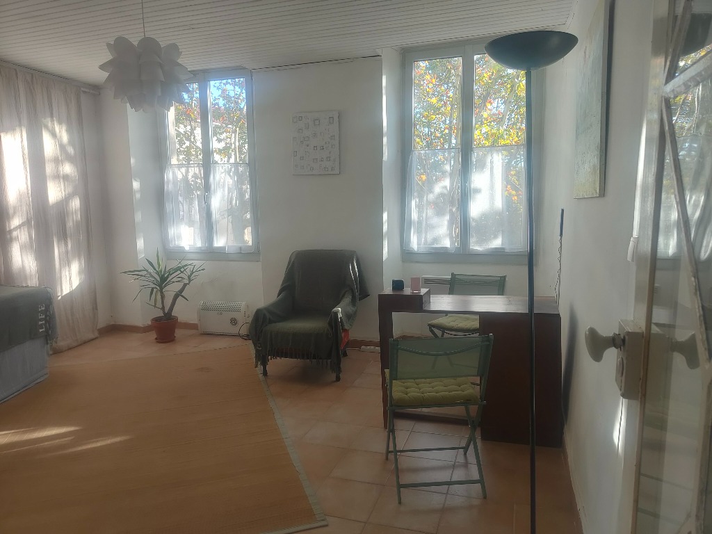 photo cabinet Florence Moutounet