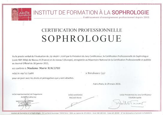photo diplome Marie RACLIUS 