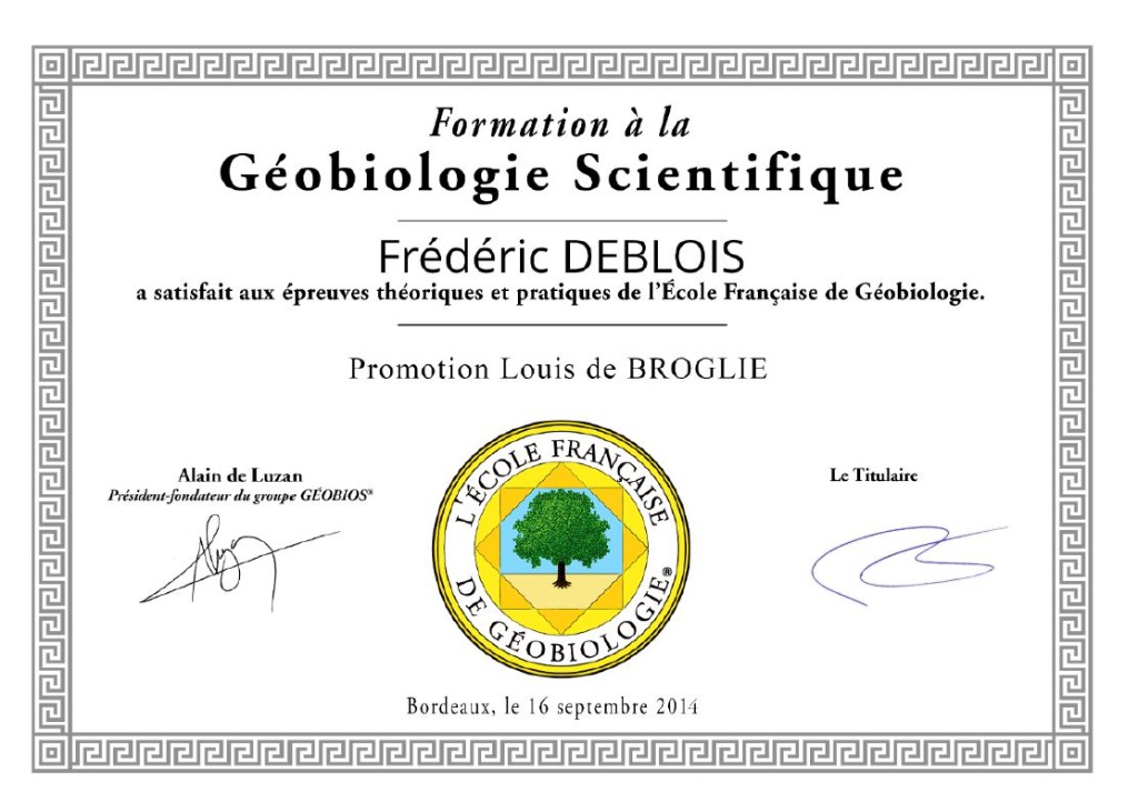 photo diplome Frédéric Deblois