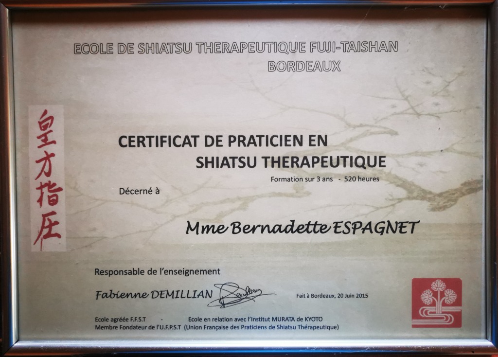photo diplome Shiatsu O’ Santé - Bernadette ESPAGNET