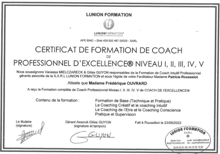 photo diplome Frédérique OUVRARD