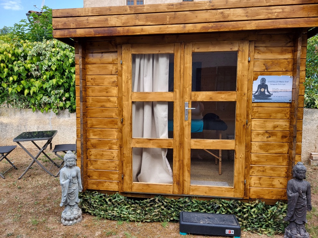 photo cabinet Marie-José CASTELLO