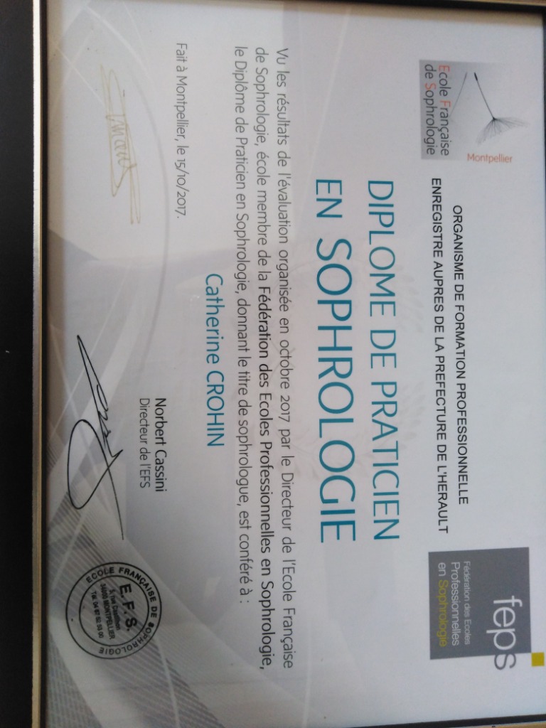 photo diplome Catherine CROHIN Sophrologue